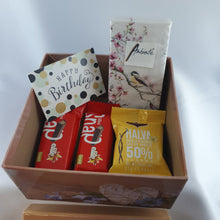 Lade das Bild in den Galerie-Viewer, Die Israelische Happy-Birthday-Box M