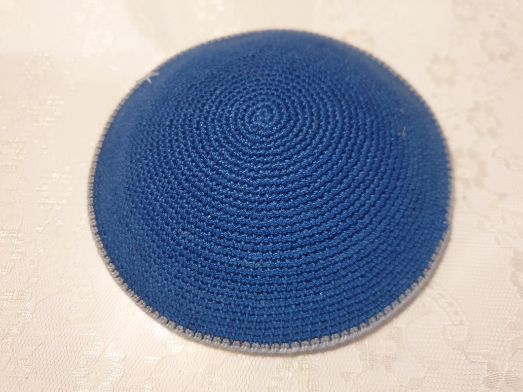 Kippa, gehäkelt, blau, 14 cm