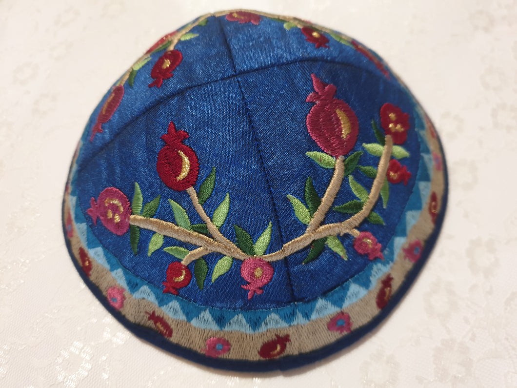 Kippa, Künstler Emanuel, Motiv Granatapfelzweige, 21 cm